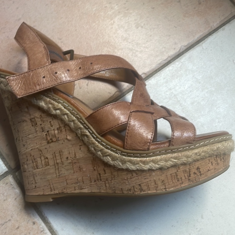 Steve Madden camel wedges - Picture 3 of 8